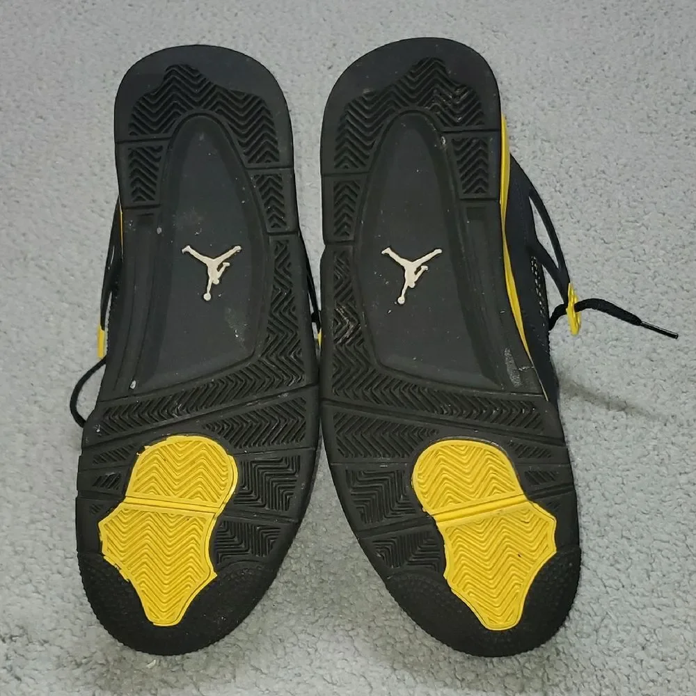 Jordan Air 4 Retro Black and Tour Yellow Mens Size 8.5 Womens 10